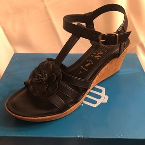 italian Shoemakers Wedge Sandel